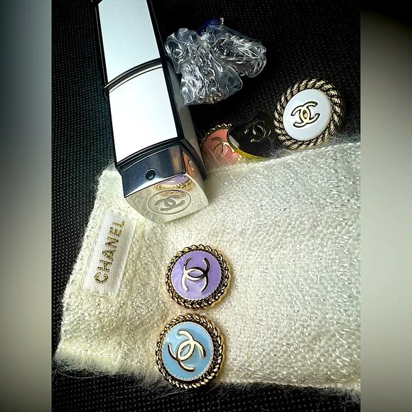 Chanel No. 5 Perfume Travel Set, Chain & Pouch Collectable, Limited Edition - Picture 5 of 10